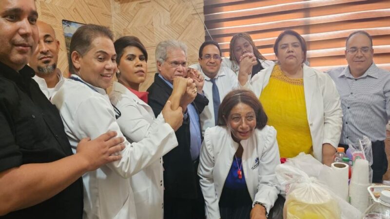 Liberan a Médico en La Vega tras Acusaciones de Mala Práctica