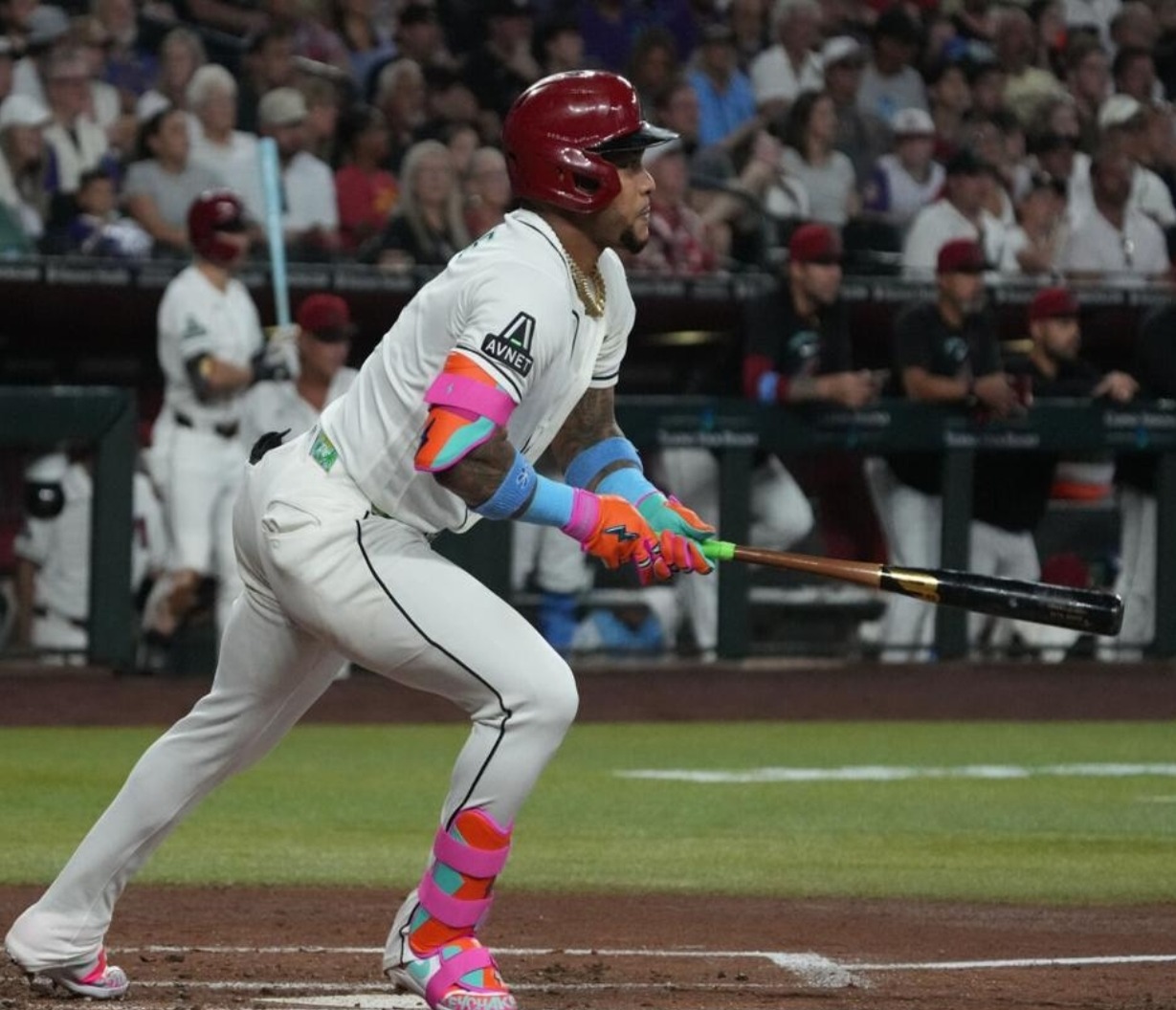 Ketel Marte se ausenta por rigidez en la espalda en juego crucial
