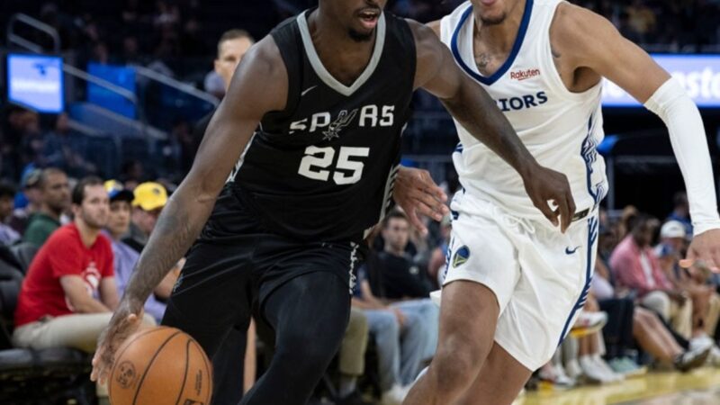 David Jones-García Renueva con los Spurs en la NBA