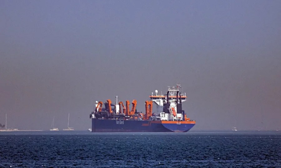 Dubái Impulsa Nuevo Puerto en Fujairah para Evitar el Estrecho de Ormuz