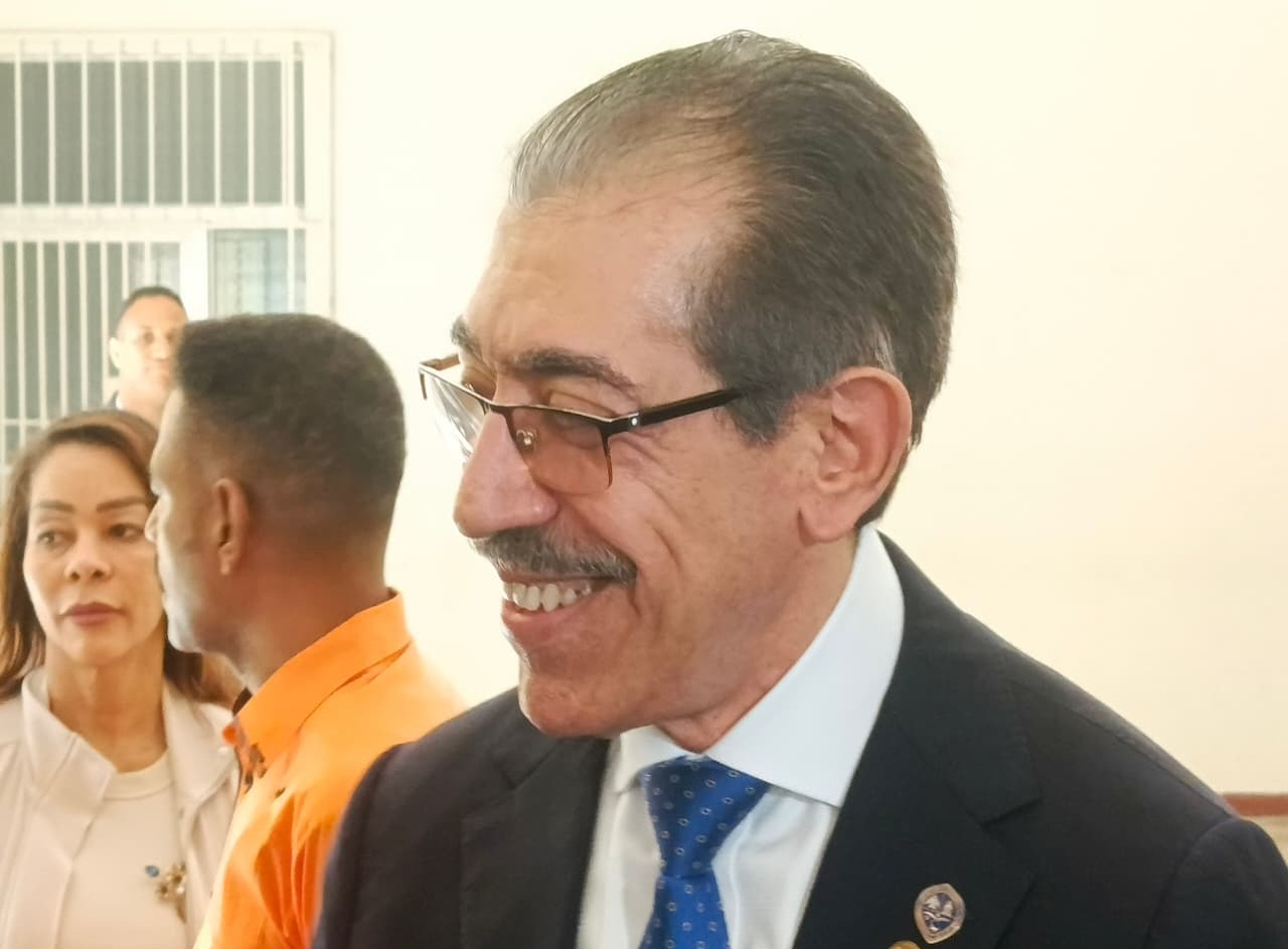Jorge Asjana Insta a la Comunidad Universitaria a Votar en Segunda Vuelta Electoral de la UASD
