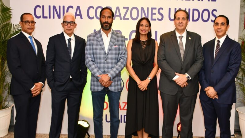 Clínica Corazones Unidos Lanza Innovador Equipo de Trasplante Renal