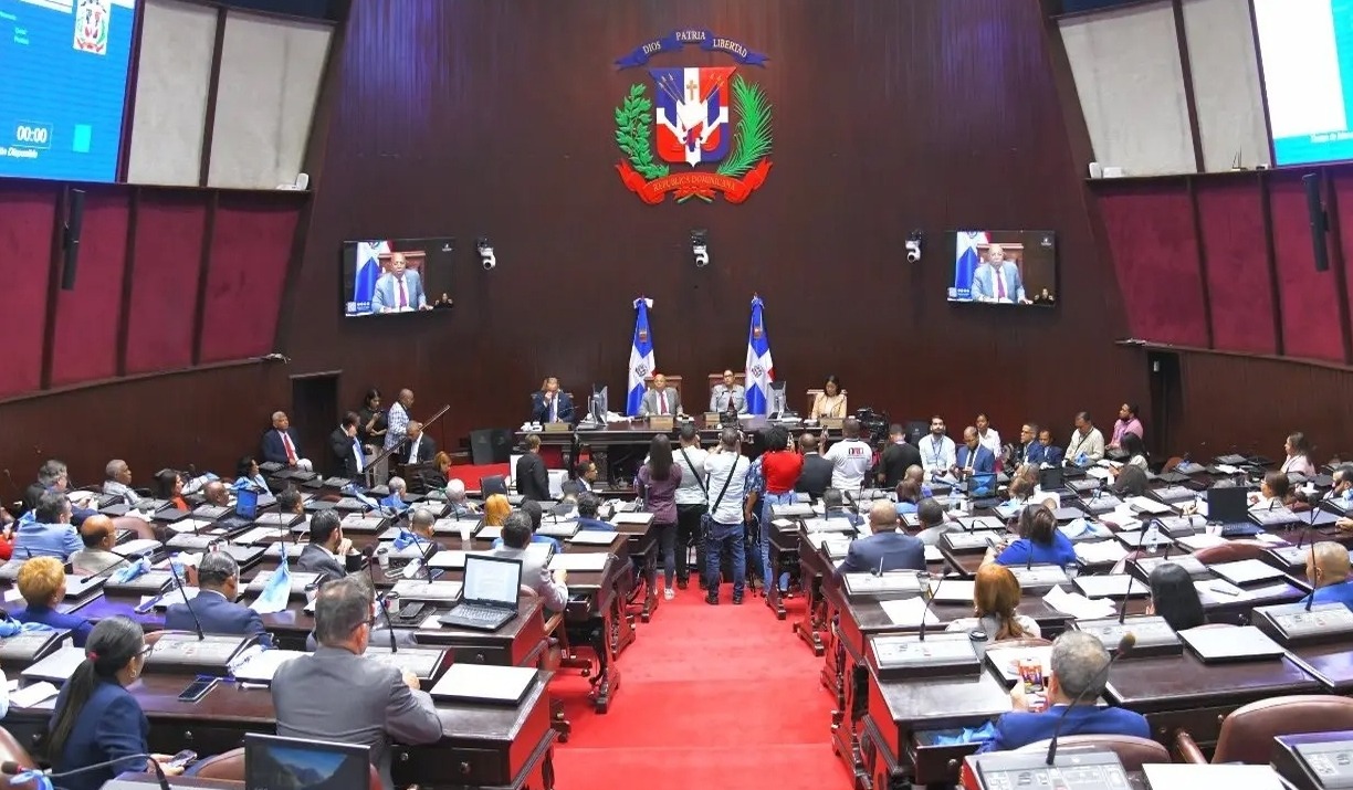 Congreso Dominicano Enfocado en la Aprobación del Código Penal en su Última Jornada