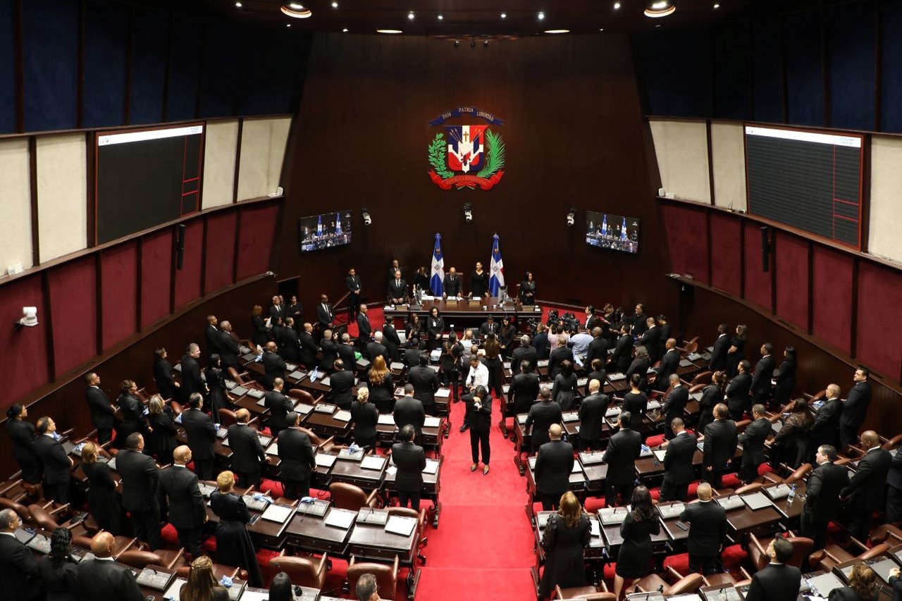 Cámara de Diputados Pospone Debate del Código Penal por Retrasos