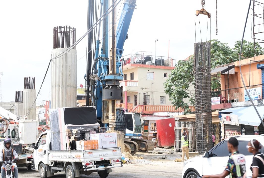 Residentes de Villa Mella Claman por Soluciones ante Retrasos en Obras del Metro