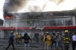 Incendio Arrasa con Vivienda en Santo Domingo Norte