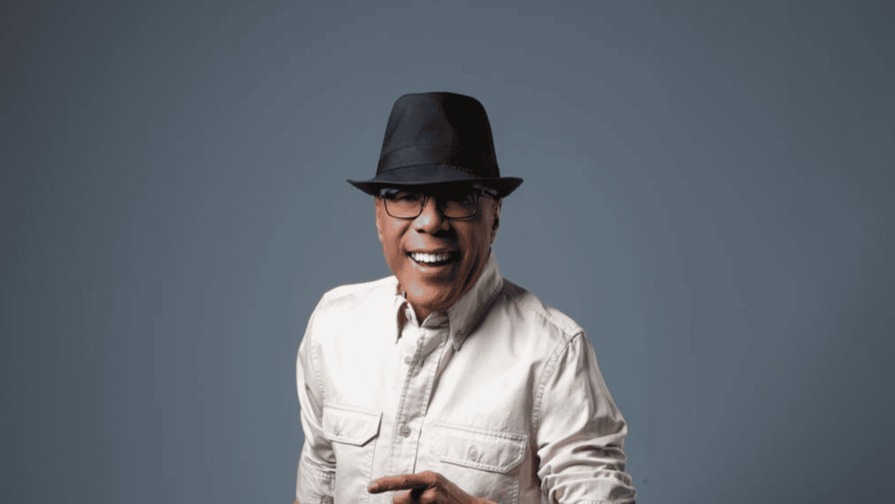 Ramón Orlando Celebrará 50 Años de Música con Gran Concierto en el Estadio Olímpico