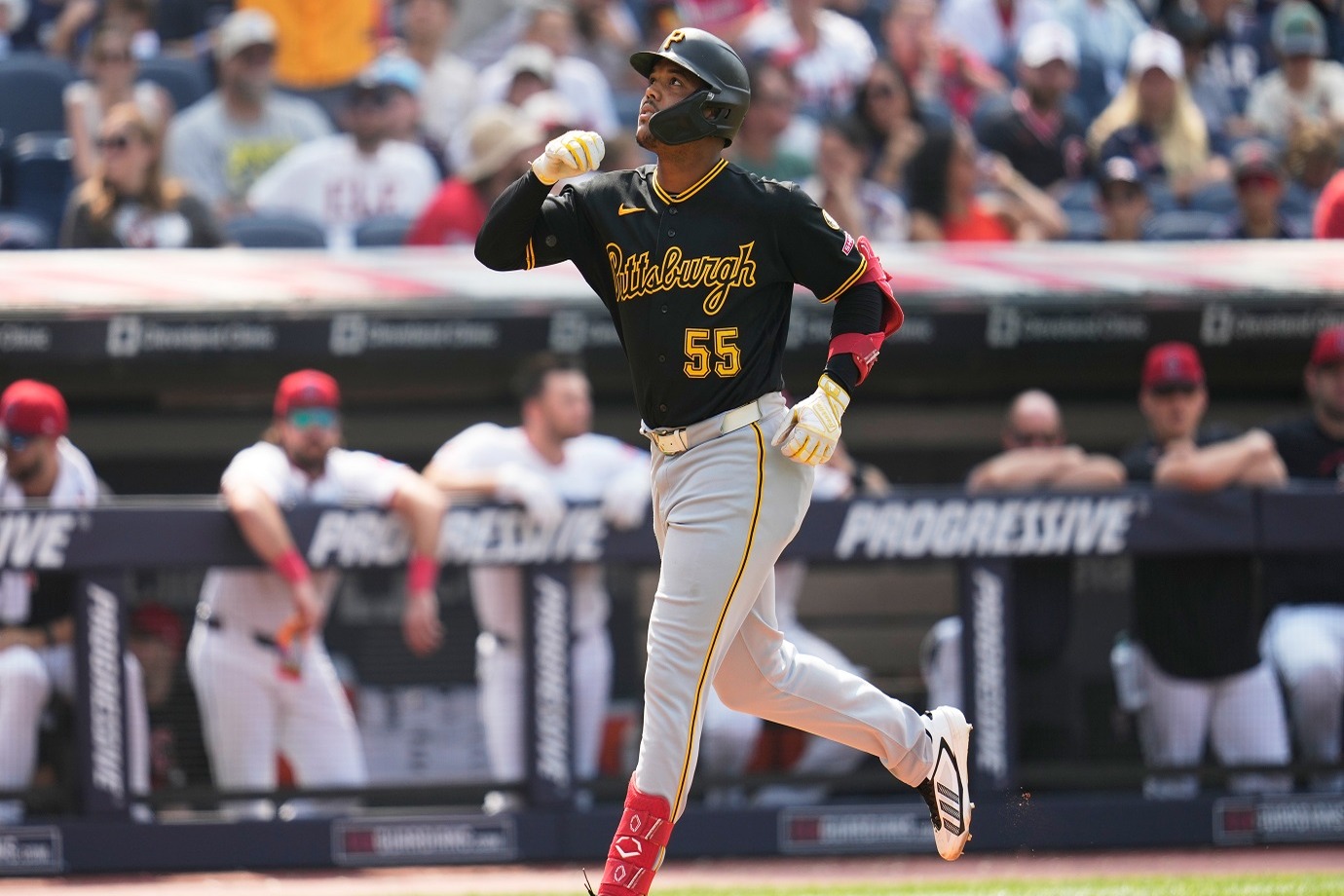 Esmerlyn Valdez: El Novato Dominicano que Revoluciona a los Piratas