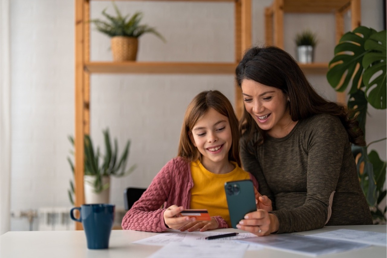 Cómo Enseñar a tus Hijos el Valor del Dinero y la Gestión Financiera