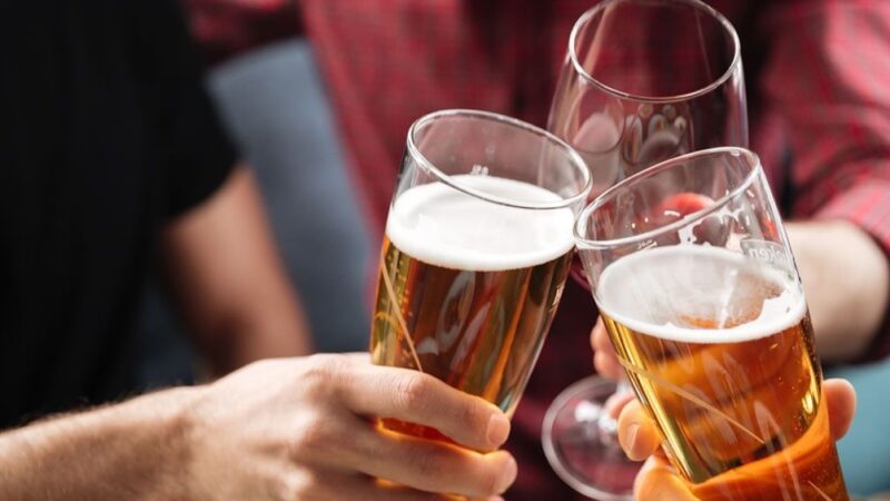 Importaciones de Alcohol Descienden en Volumen pero Aumentan Recaudaciones