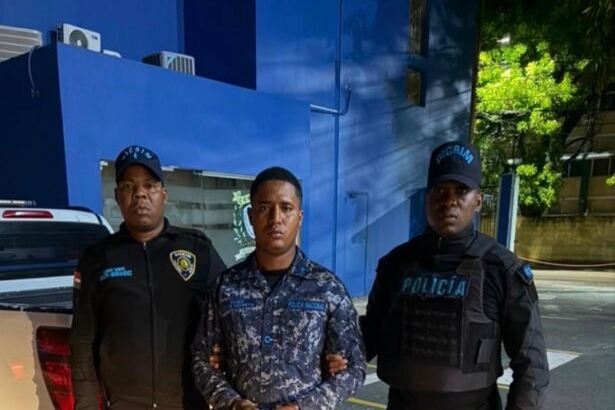 Abogado de la Policía debe estar presente en audiencia de coerción del cabo imputado de homicidio voluntario