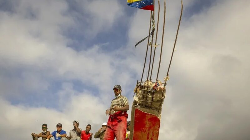 Delcy Rodríguez Honra a Rescatistas Venezolanos por Heroica Labor Tras Terremotos