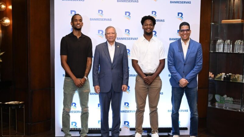 Banreservas Nombra a Jean Montero y Andrés Feliz como Embajadores de Marca
