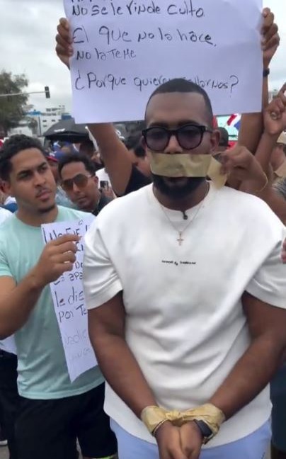 Protestas en la Plaza de la Bandera contra el nuevo Código Penal