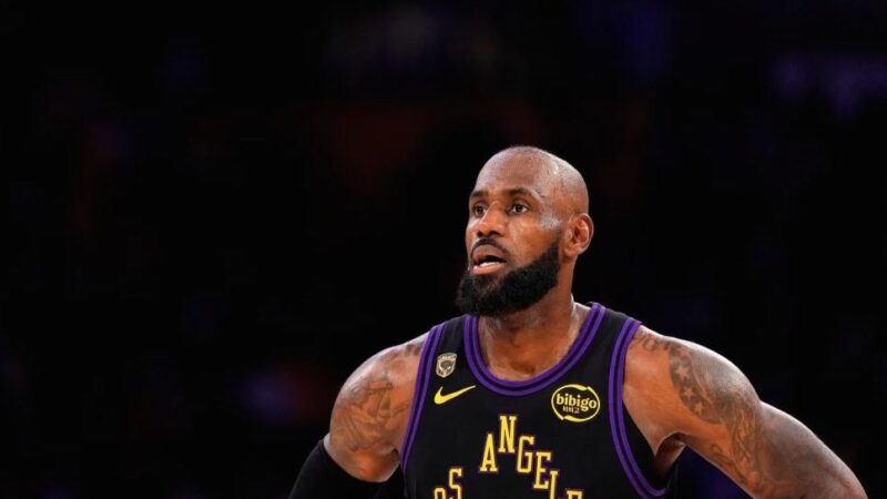 LeBron James se une a los Philadelphia 76ers en su última gran decisión