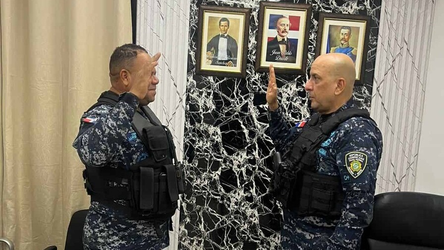Nuevo Comandante Asume en Santo Domingo Oeste tras Controversial Muerte