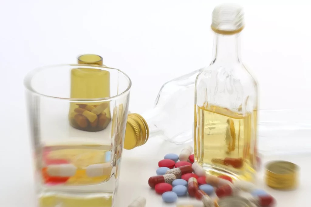 Incautan Miles de Productos Adulterados y Vencidos en San Cristóbal