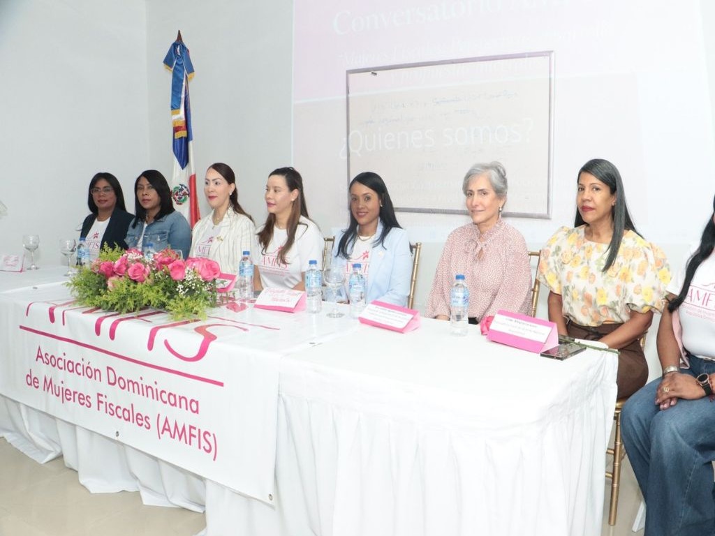Asociación de Mujeres Fiscales Apoya a Procuradora de Santo Domingo Este y Norte