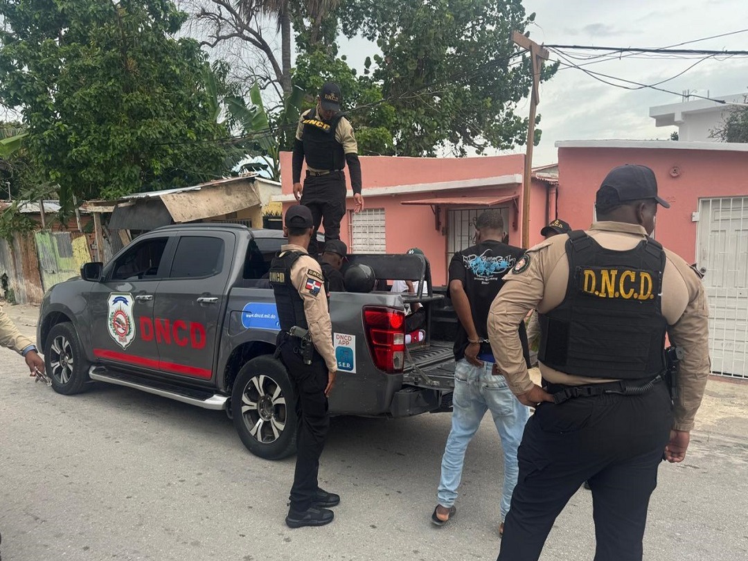 DNCD Desmantela Red de Microtráfico en el Este con 68 Arrestos