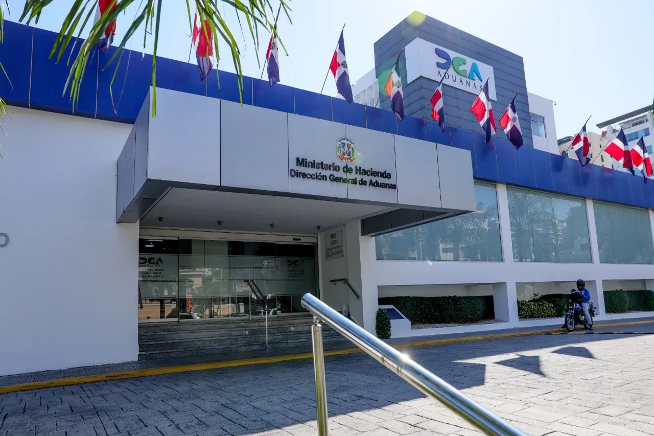 Aduanas de República Dominicana Aumenta Recaudaciones en el Primer Semestre de 2026