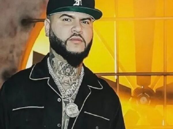Farruko revela su distanciamiento de la iglesia por motivos económicos