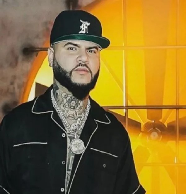 Farruko revela su distanciamiento de la iglesia por motivos económicos