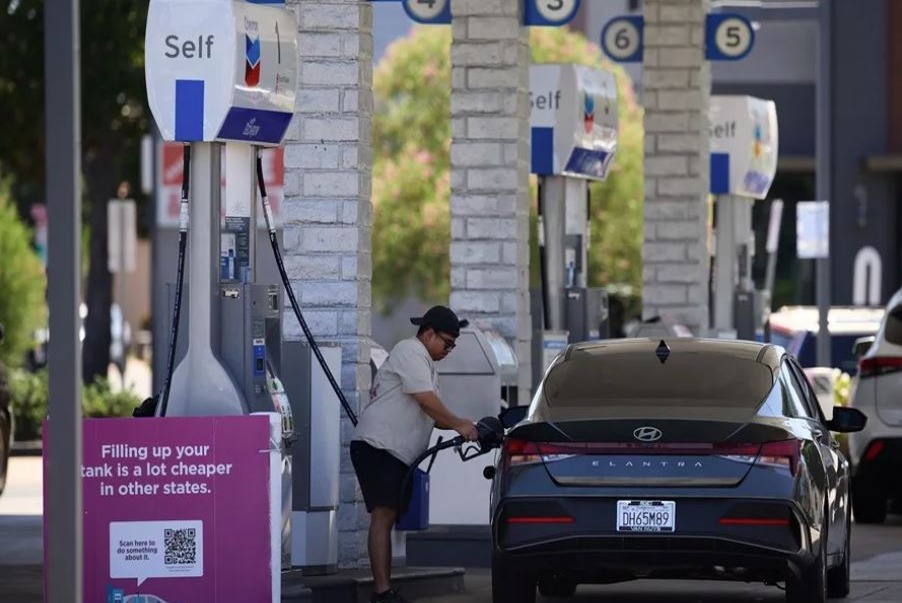 El Petróleo de Texas Aumenta un 6.6% tras Amenazas de Trump a Irán