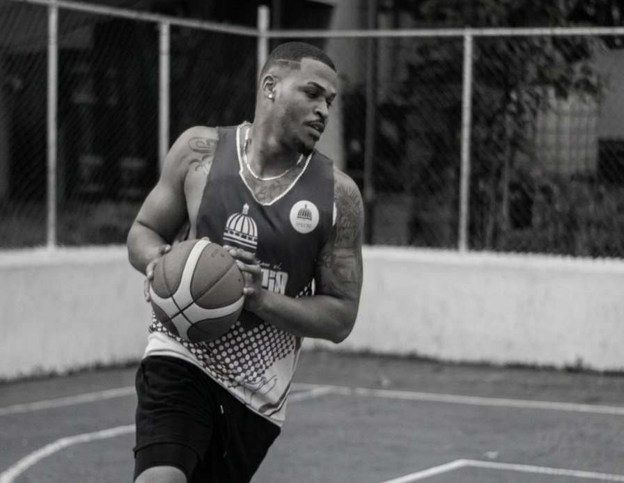 Tragedia en San Carlos: Baloncestista Yeury Rodríguez pierde la vida en violento asalto