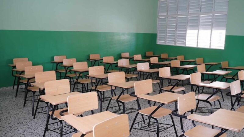 Educación Dominicana: Nueva Estrategia para Reducir Déficit Escolar