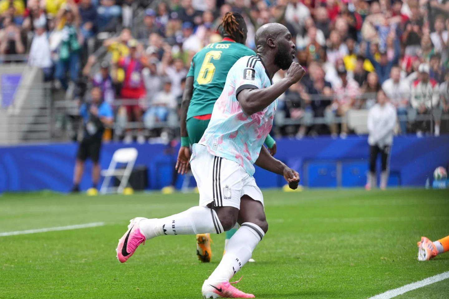 Bélgica Avanza con Dramático Penalti en el Último Minuto ante Senegal