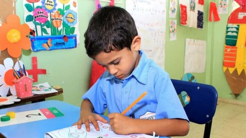 Alianzas Estratégicas: El Futuro de la Educación Dominicana