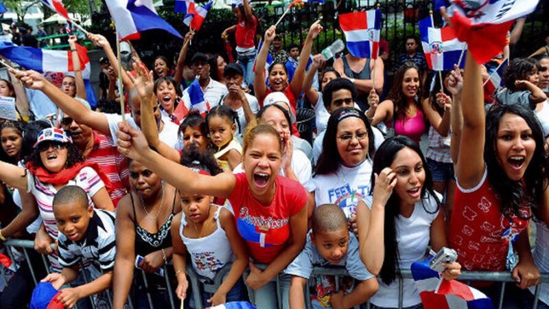 República Dominicana lidera en inmigración a EE.UU. por habitante en la región