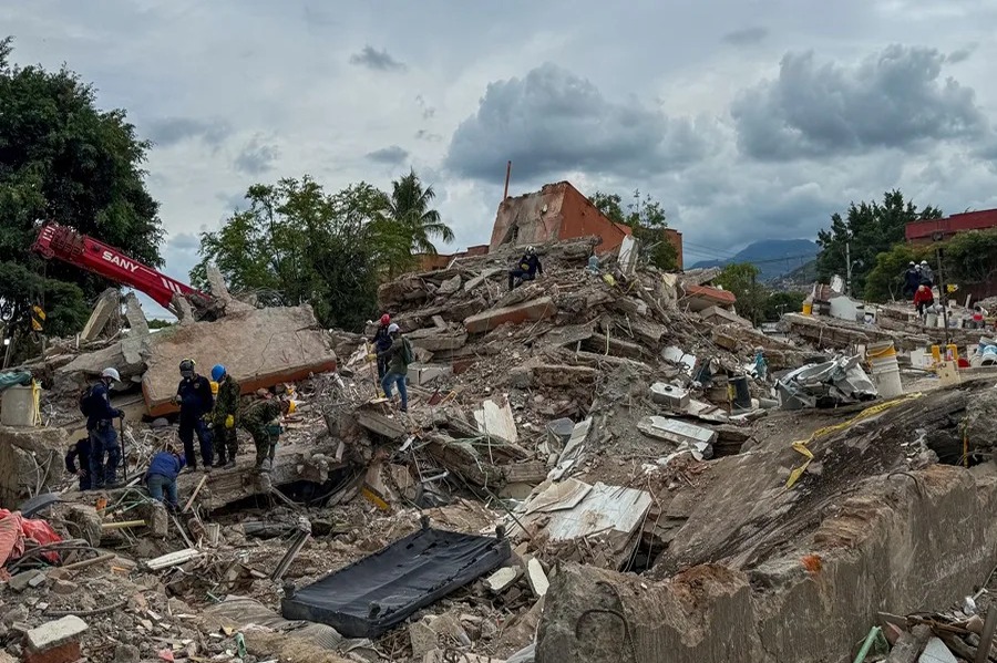 Colombia Enfrenta el Desafío de la Reconstrucción Tras Devastador Terremoto