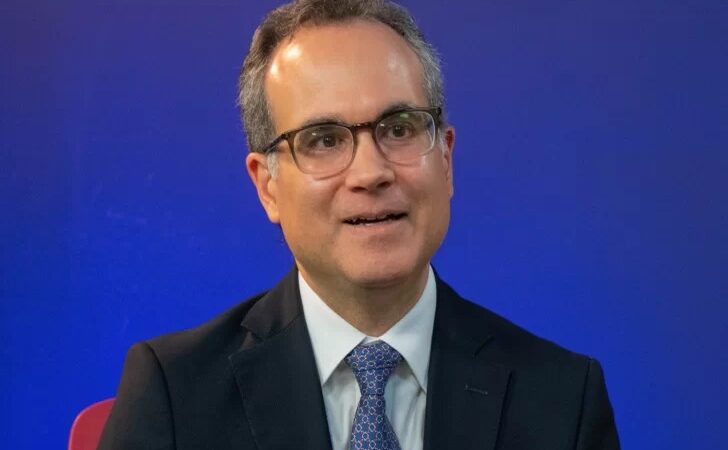 Déficit Fiscal: Una Debilidad Persistente en República Dominicana