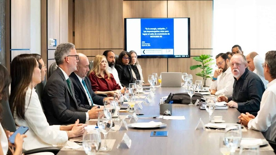 Impulso Energético: Clave para Duplicar el PIB Dominicano