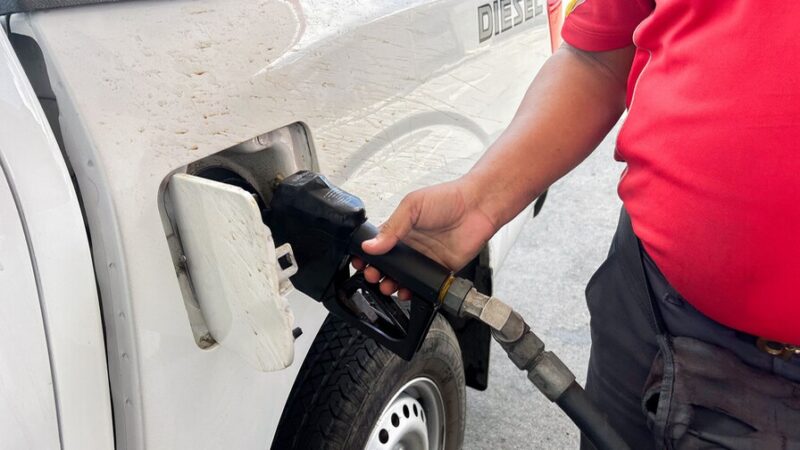 Impacto de la Guerra en Medio Oriente: Aumentan los Precios de Combustibles en RD