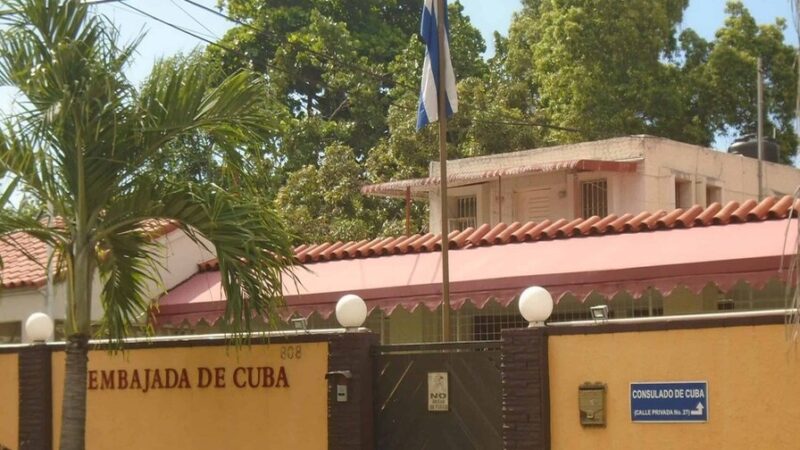 Gobierno Dominicano Ordena Salida de Diplomáticos Cubanos