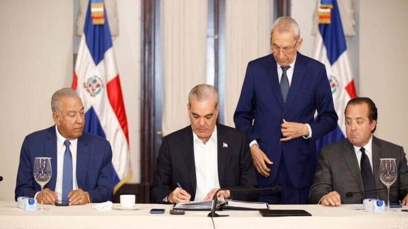 Gobierno Avanza en la Titulación de Terrenos de Parques Nacionales
