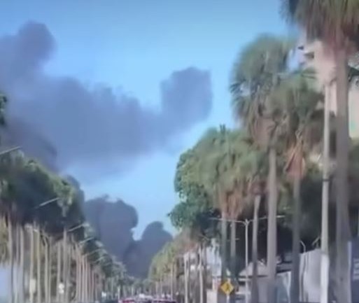 Incendio en la Avenida George Washington tras Accidente de Camión Tanquero
