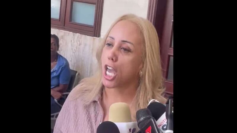 Claudia Pérez ‘La Tora’ se Presenta Voluntariamente ante el Tribunal