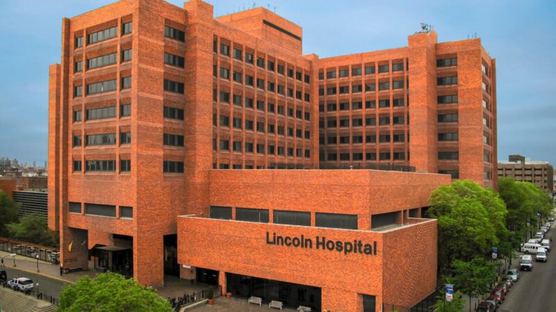 Hospital Lincoln del Bronx Celebra Exitosa Feria de Regreso a Clases