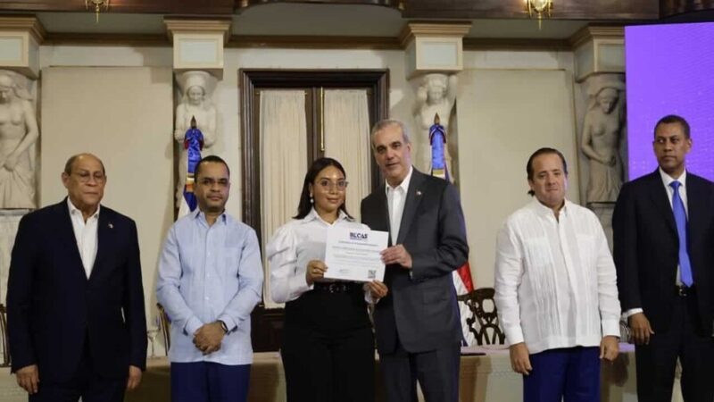 ITLA Otorga Becas a Más de 36,000 Estudiantes en Histórico Programa de Educación Continua