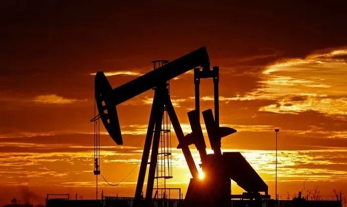 Descenso en el Precio del Petróleo de Texas: Impactos y Perspectivas