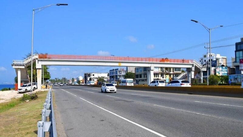 Cierre Nocturno en la Autopista Las Américas por Desmonte de Puente Peatonal