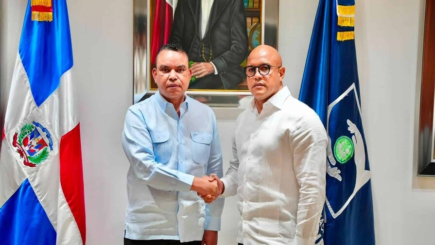 Nuevos Líderes al Frente de Hospitales Clave en la República Dominicana