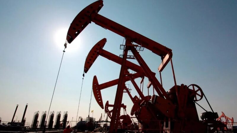Aumenta el Precio del Petróleo de Texas tras Tensión en el Golfo de Omán
