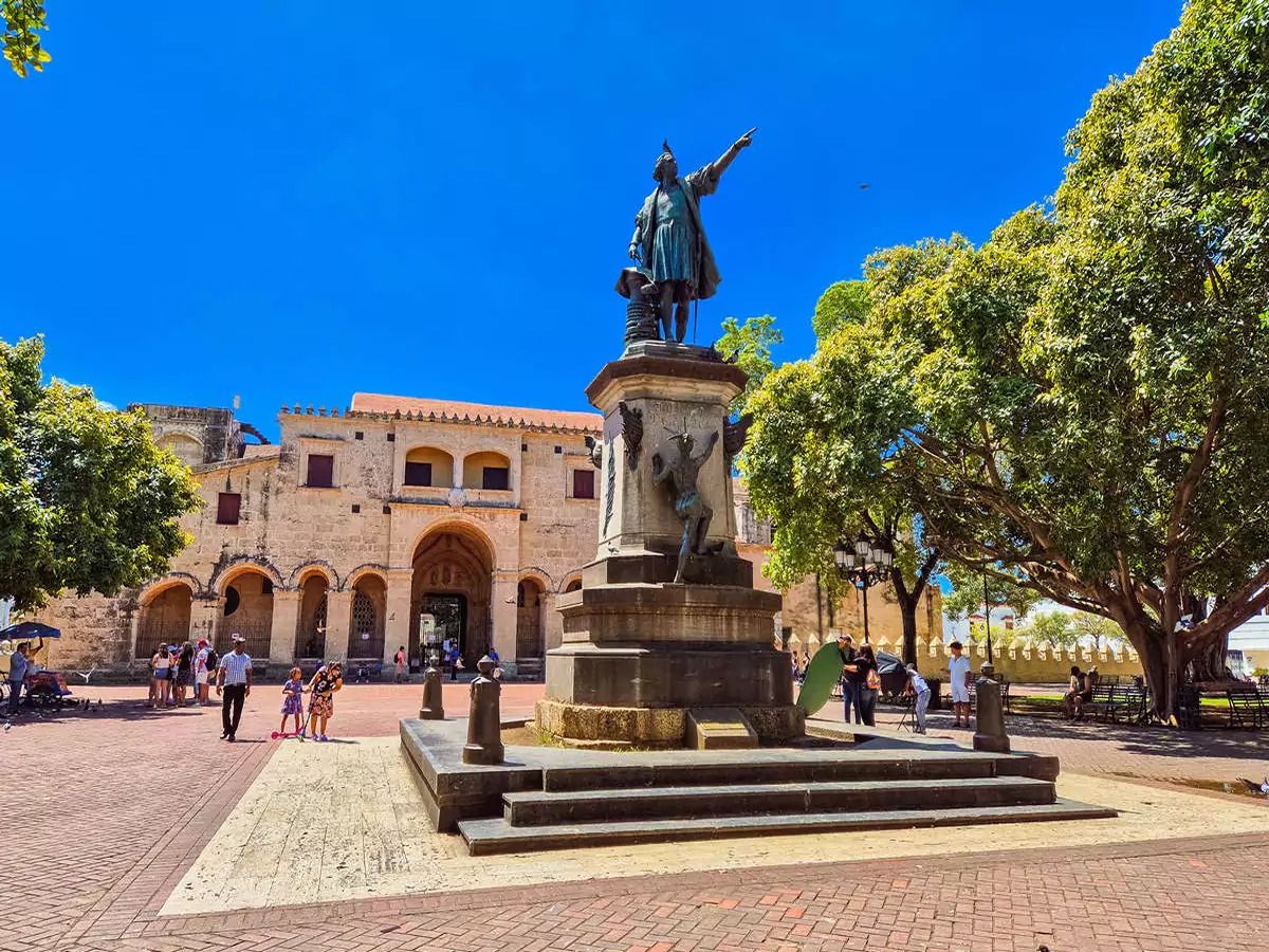 Santo Domingo Celebra 528 Años de Historia y Patrimonio