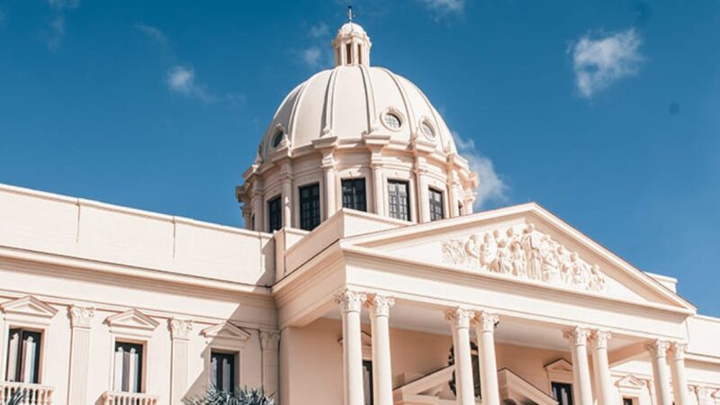 Periodistas Acreditados Sin Acceso a Reunión del CNM en el Palacio Nacional