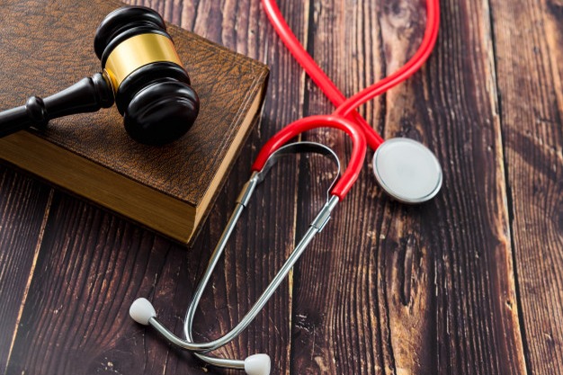 Reformas al Código Penal: Impacto en el Ejercicio Médico en República Dominicana