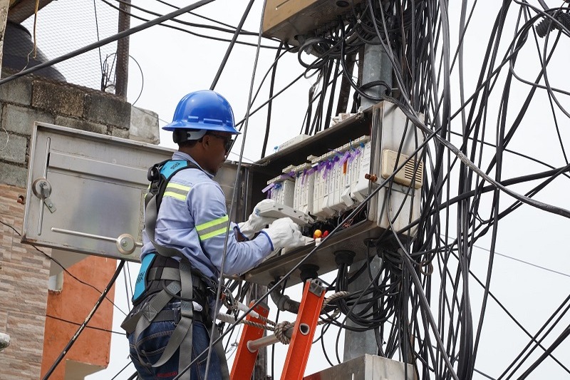 Edesur Advierte sobre Riesgos de Manipulación de Medidores Eléctricos